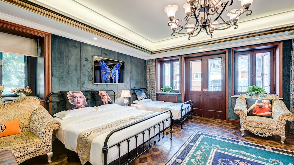 Deluxe Room (Mainland-Chinese Citizen Only) photo 3