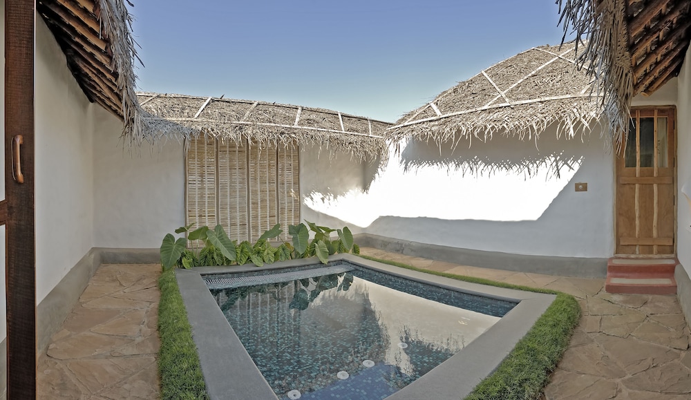 Jacuzzi Hut photo