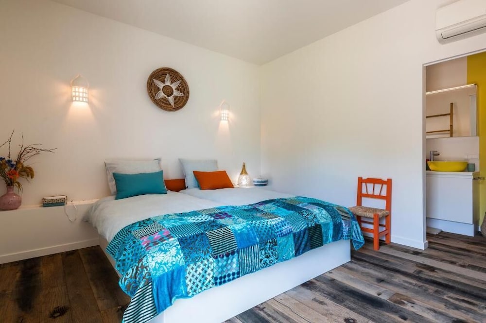 Double Room, Yoga, Brunch & Dinner Included