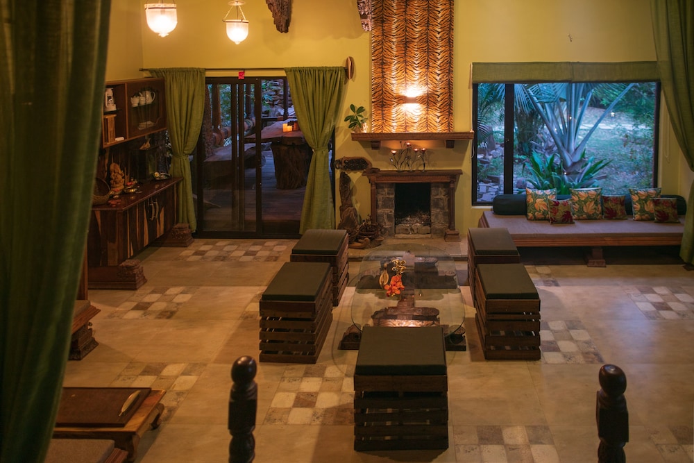 Luxury Villa, 3 Bedrooms photo 2