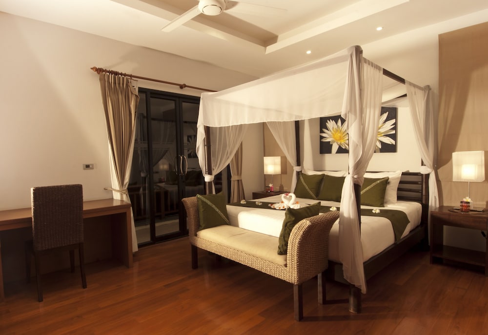 Three bedroom villa with private pool