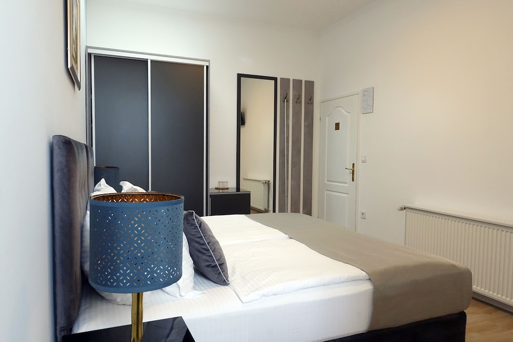 Classic Double or Twin Room, 1 Bedroom