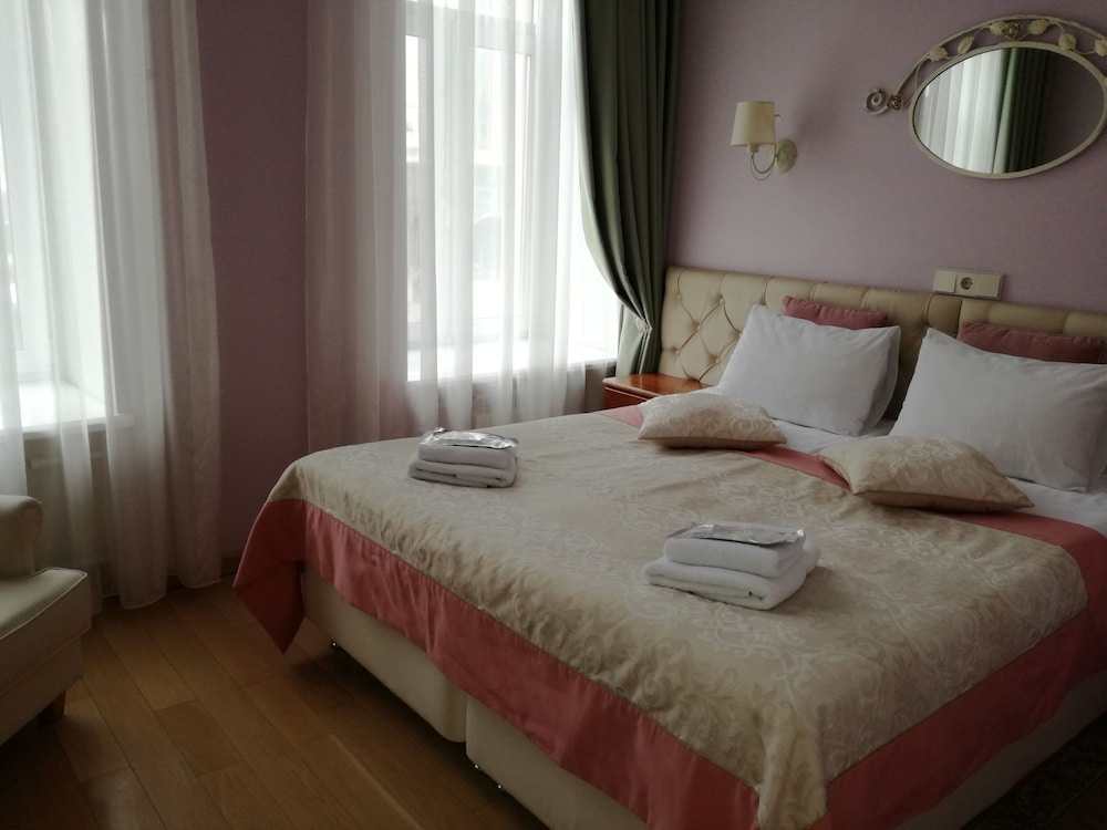 Standard Double or Twin Room photo 1