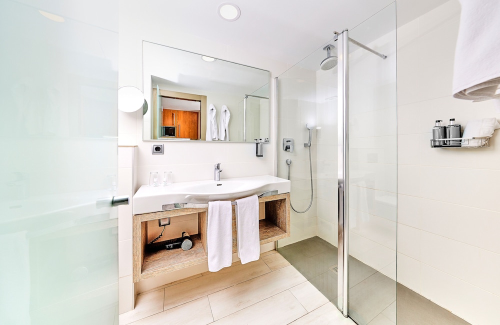 Apartment (Sextuple) thumbnail 6
