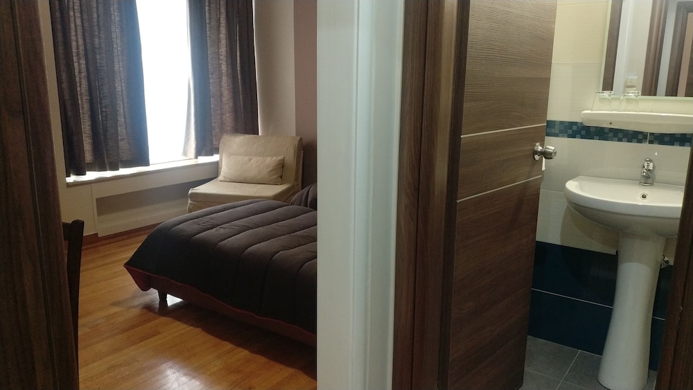Double Room, Balcony - Photo 14