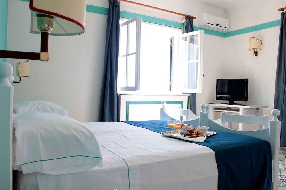 Quadruple Room photo 2