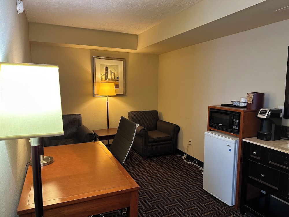 Studio Suite, 1 Queen Bed, Non Smoking - Photo 6