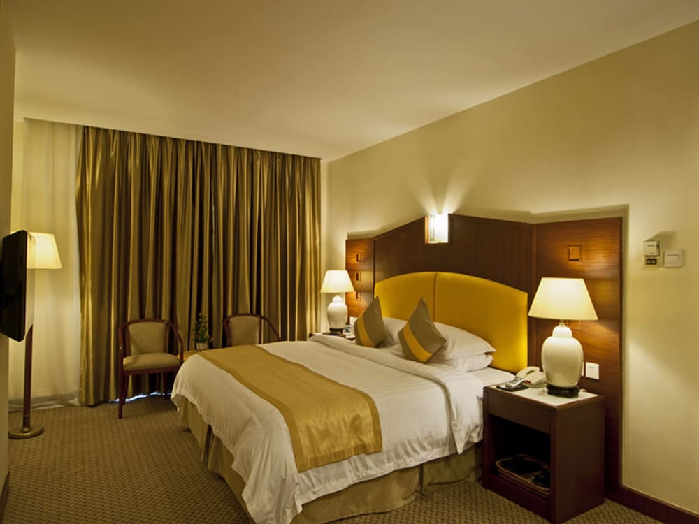 Executive Suite photo 2