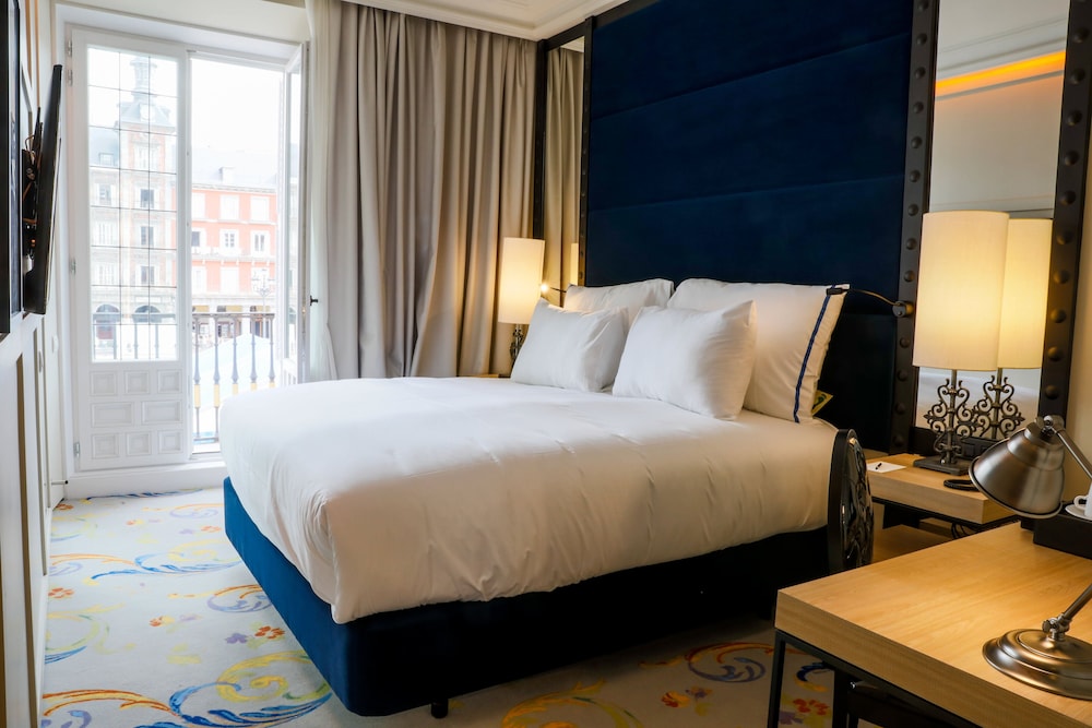 Superior Room (Plaza Mayor) - Photo 3