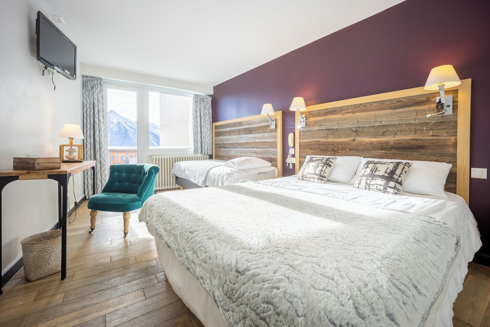 Comfort Triple Room, Balcony, Mountain View