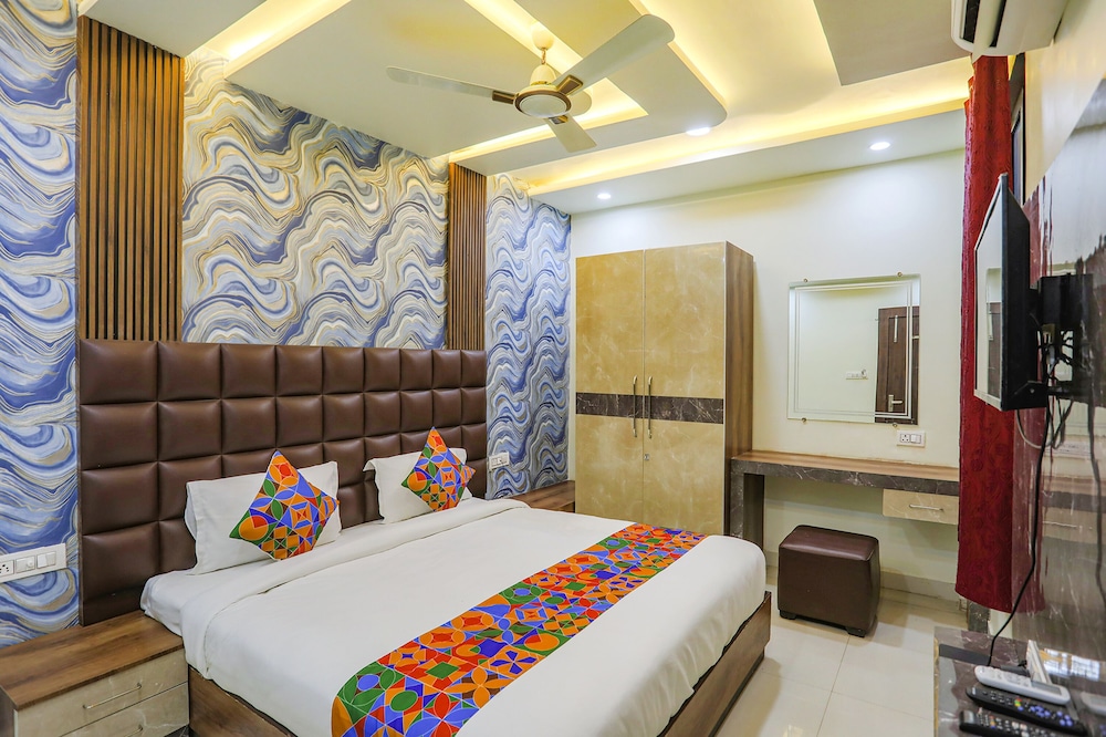 Deluxe Room - Photo 1