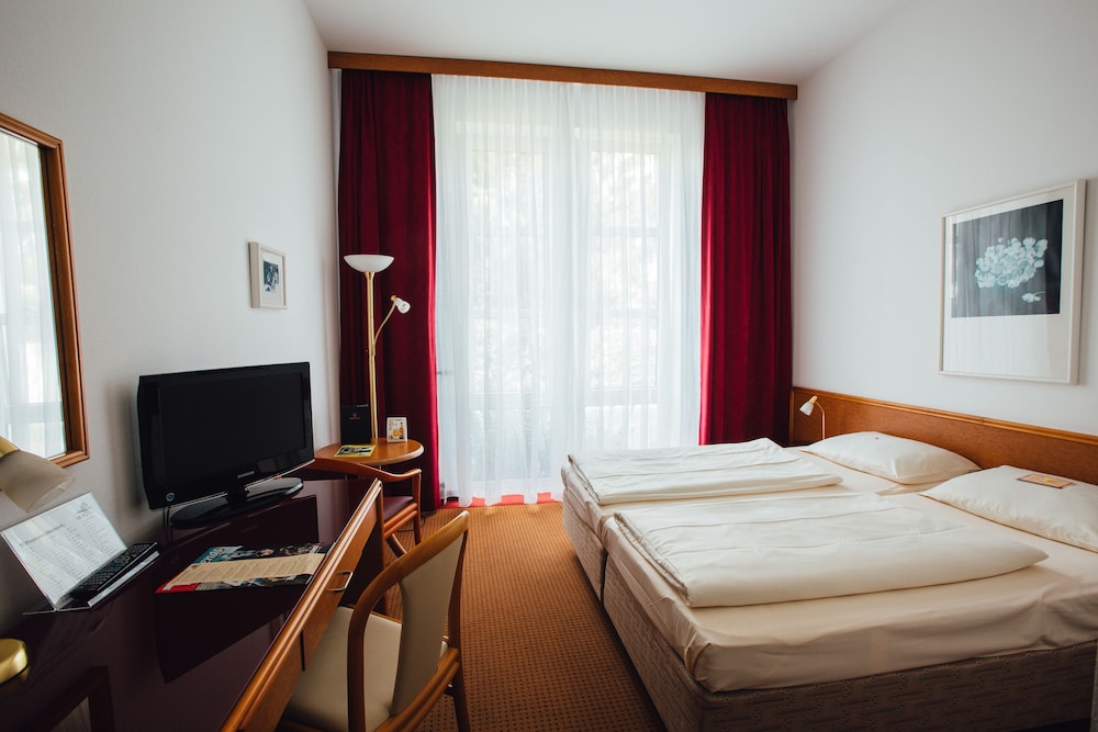 Premium Room, Garden View
