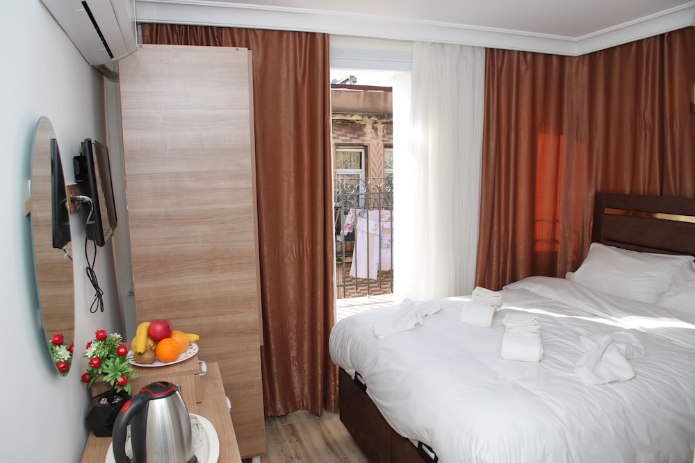 Economy Double Room, 1 Double Bed, Non Smoking photo 3