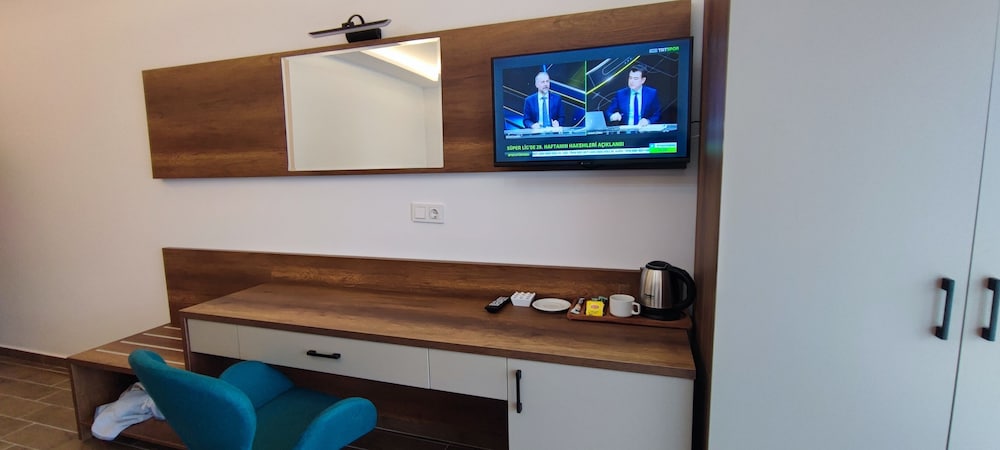 Deluxe Room - Photo 8