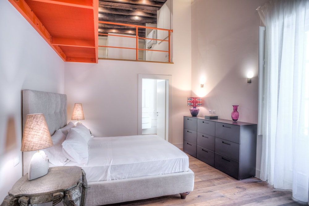Royal Suite, 1 Bedroom, City View photo 2