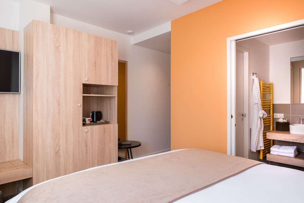 Double Room - Photo 1