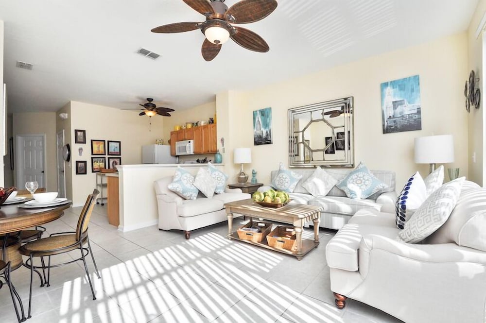 3 Bedroom Townhouse photo 1