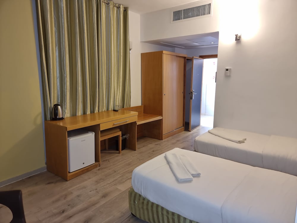 Standard Double Room photo 2