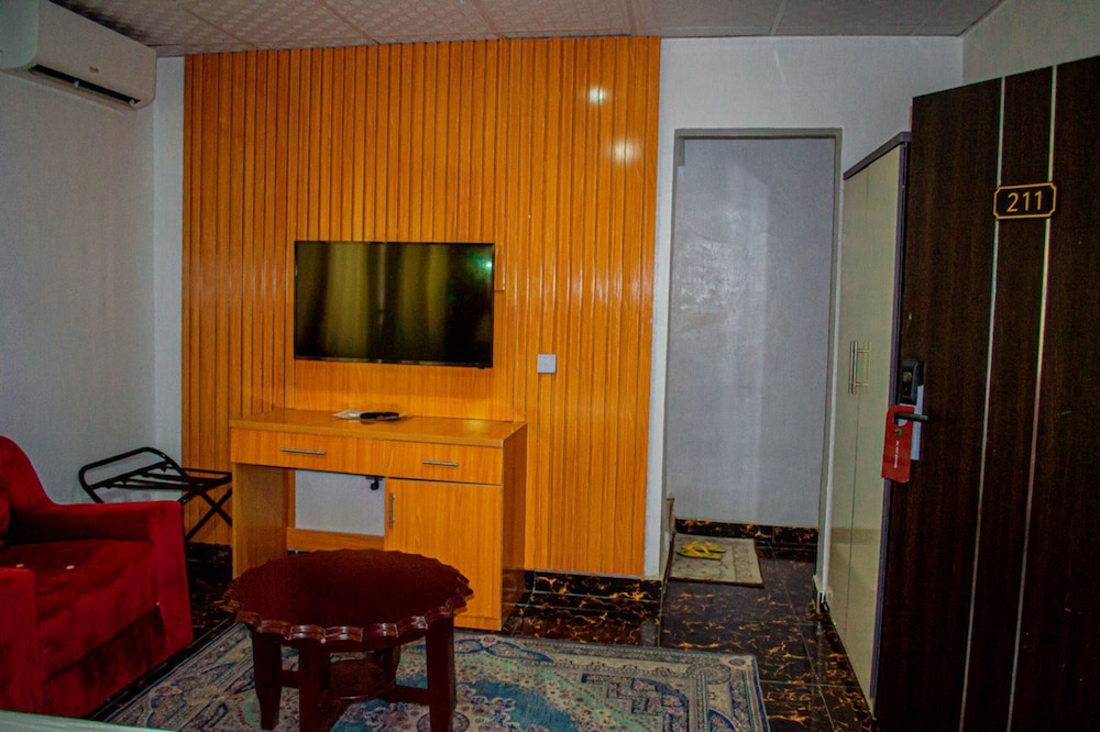 Standard Room photo 3