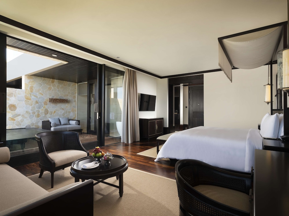 Suite, 1 Bedroom, Private Pool, Garden View (Junior Suite) - Photo 2
