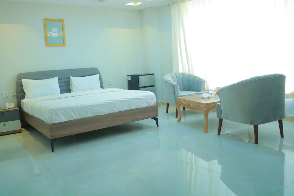 Deluxe Double or Twin Room photo 1