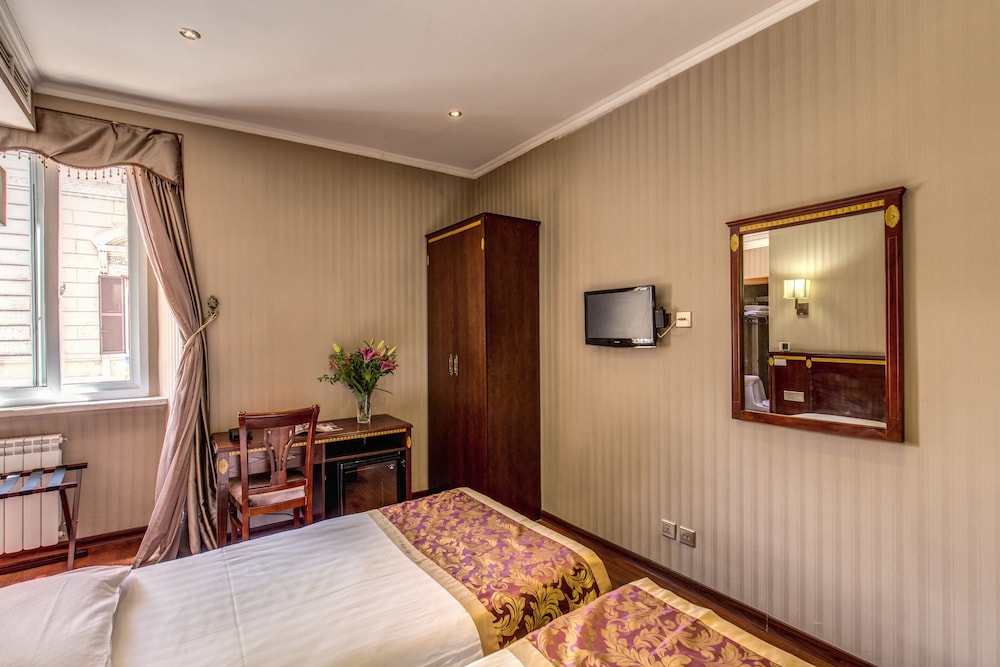 Classic Double Or Twin Room, 1 Double Or 2 Twin Beds photo 3