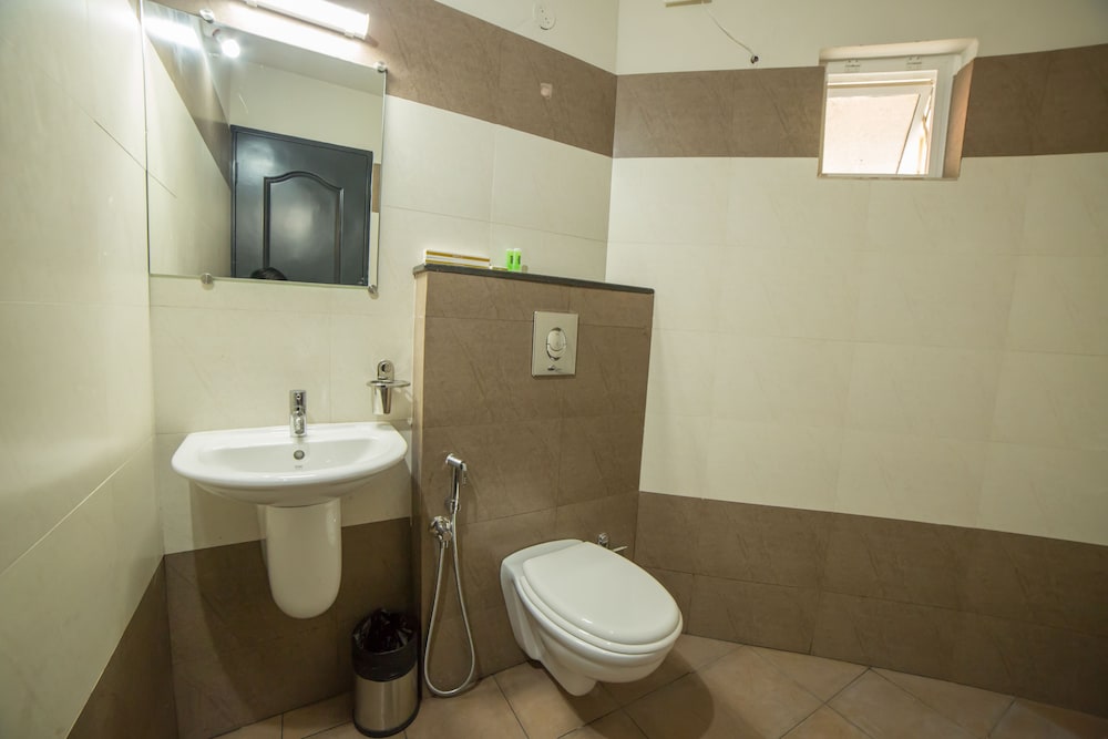 Standard Twin or Double A/C Room photo 2