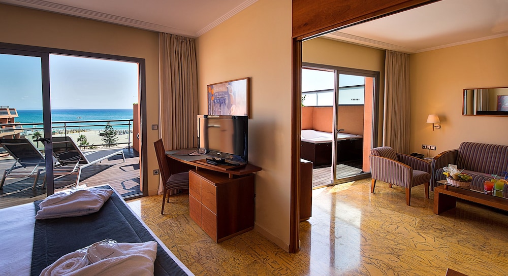 Elite Suite, Jetted Tub, Sea View photo 3