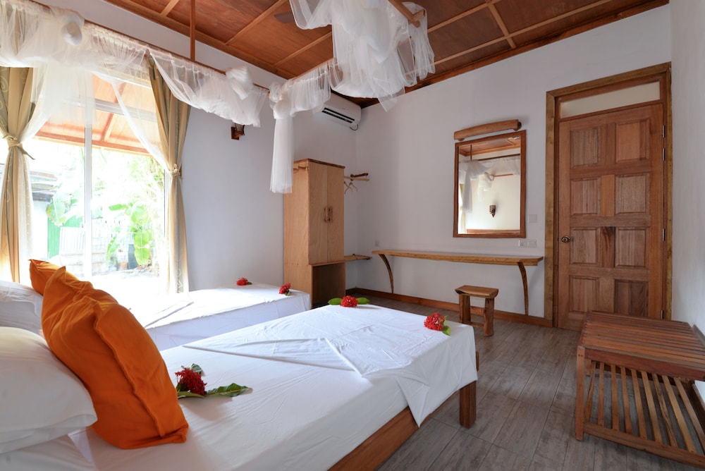 Deluxe Double or Twin Room, 1 Queen Bed, Accessible, Non Smoking photo 3