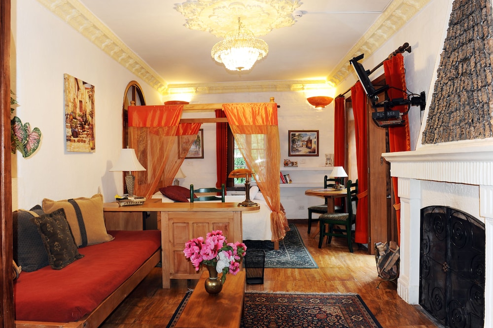Deluxe suite with chimeney and garden - 2pax
