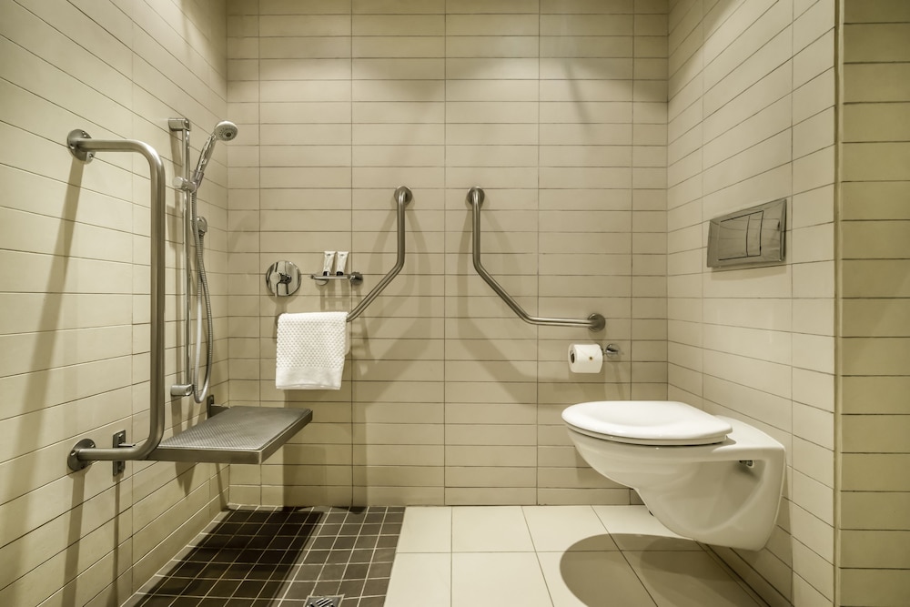 Double Room (Physically Accessible) - Photo 6