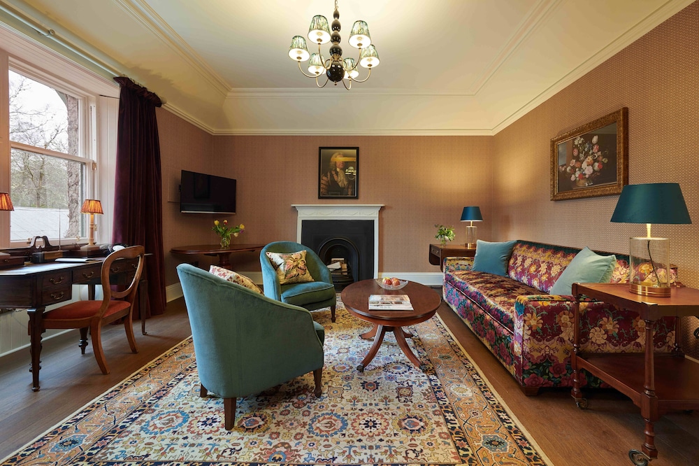 Deluxe Suite photo 3