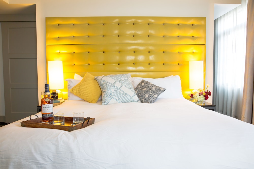 One King Bed (Forty Winks Room) - Photo 2