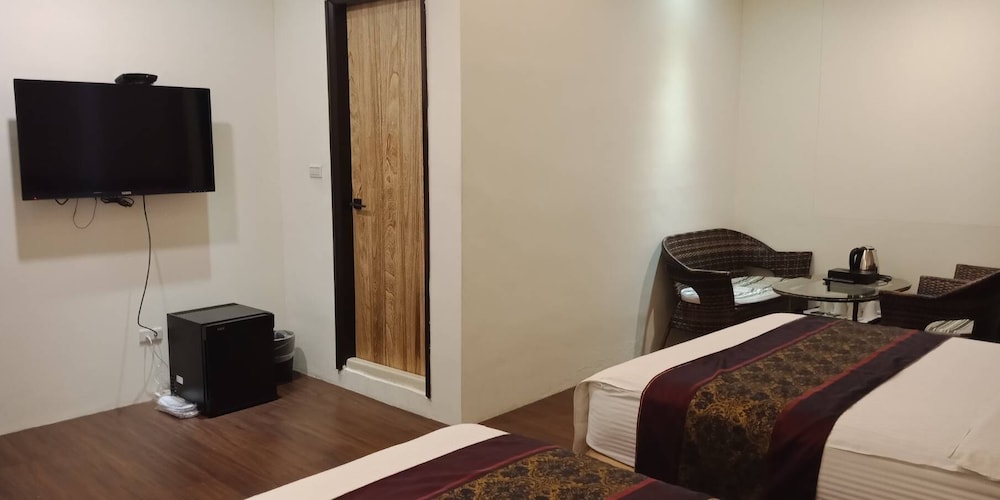 Classic Quadruple Room photo 3
