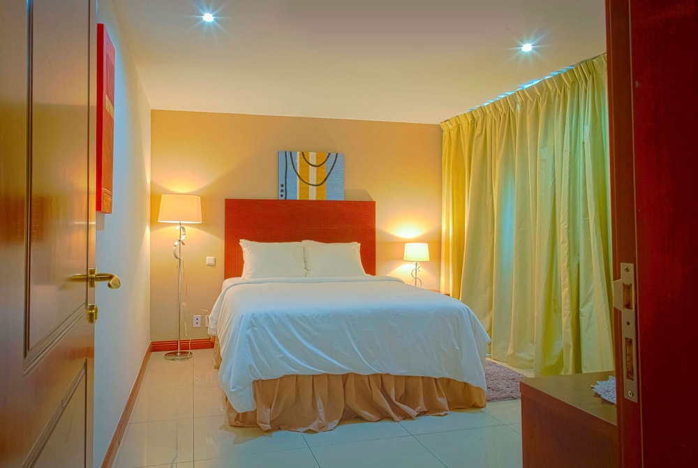 Deluxe Room, 1 Queen Bed