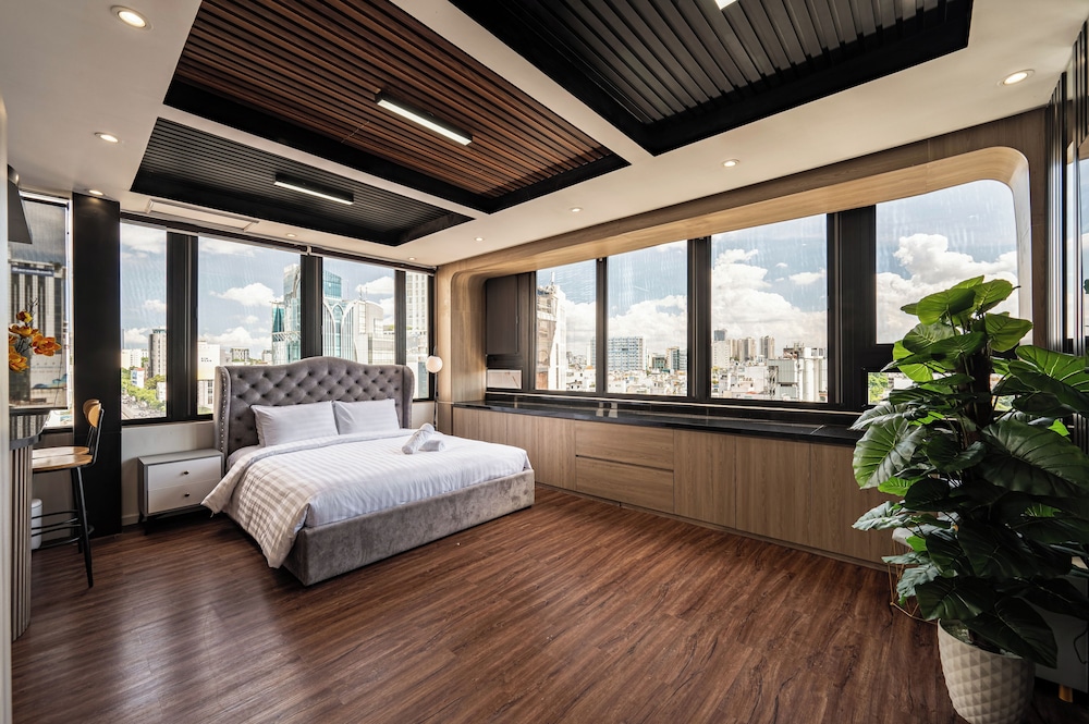Deluxe Double Room, City View