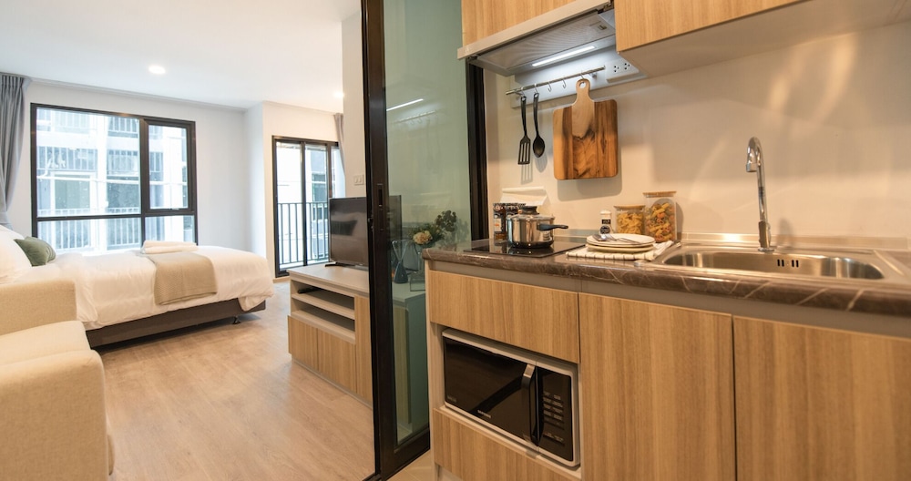 Deluxe Room - Photo 2