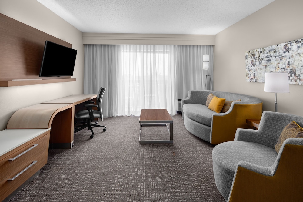 Room, Multiple Beds - Photo 3