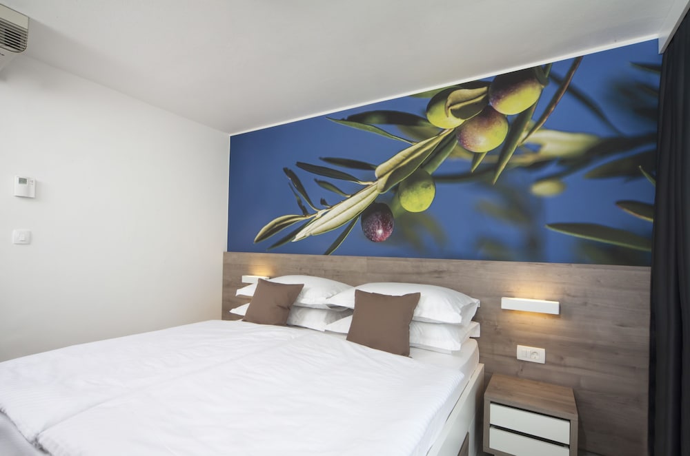 Standard Double Room, Balcony, Annex Building - Photo 2