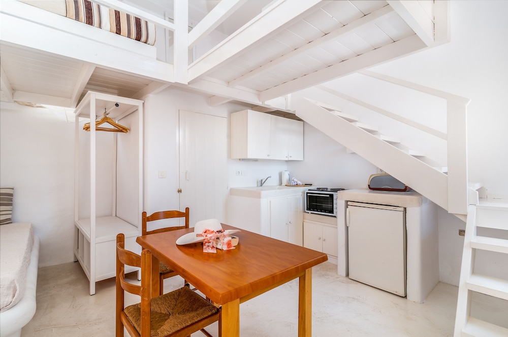 House - Photo 7