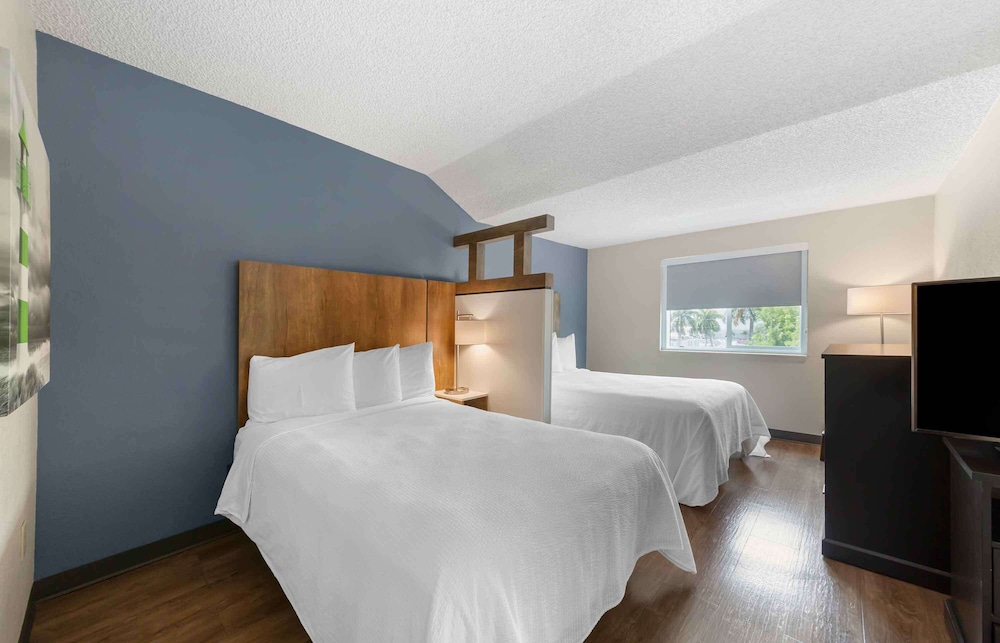 Superior Studio, 2 Double Beds, Accessible, Non Smoking photo 1