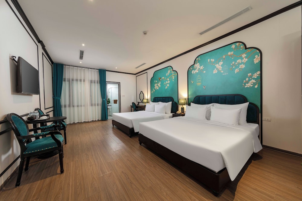 Premium Quadruple Room, Courtyard View