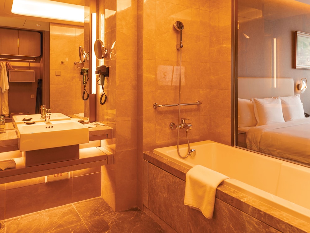 Deluxe Room - Photo 2