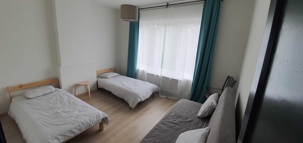 Basic Townhome photo 2