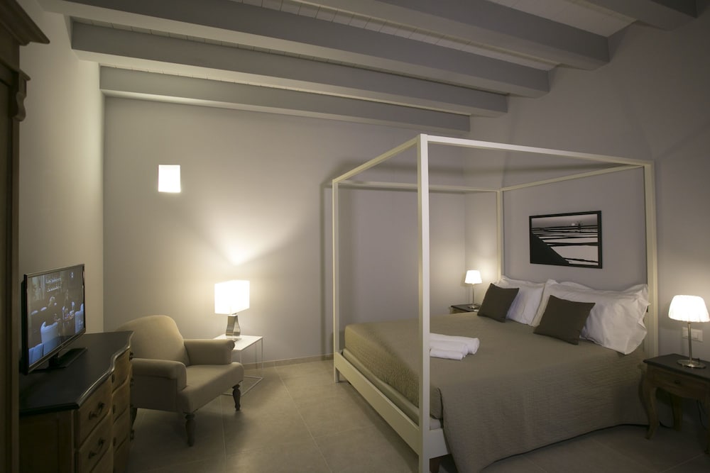 Junior Suite, 1 Bedroom, Terrace photo 2