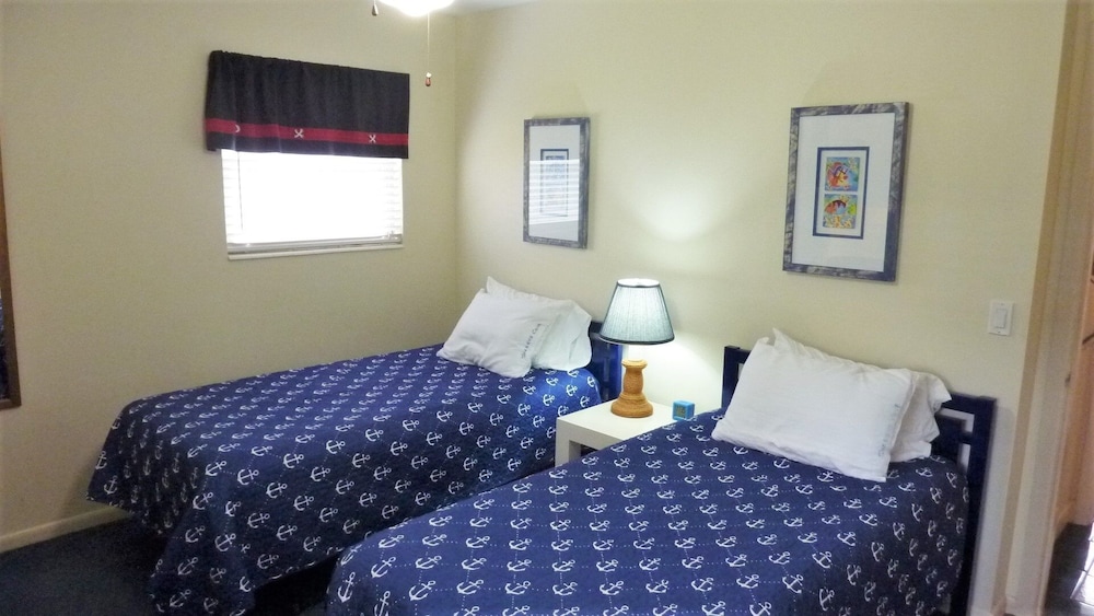 House, 4 Bedrooms photo 1