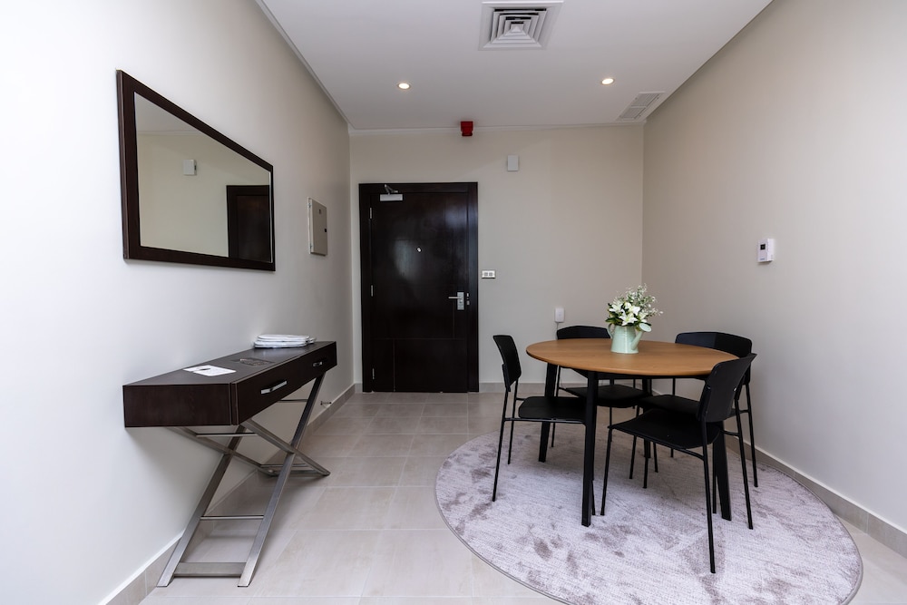 Double or Twin Room, 1 Large Twin Bed, Sea View photo 3