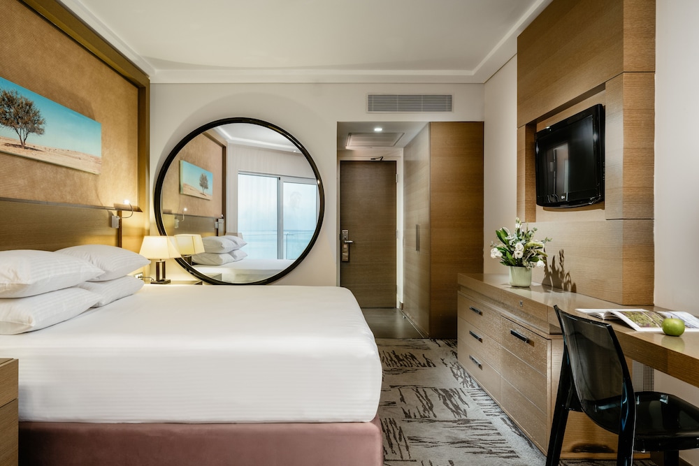 Club Double or Twin Room, Sea View, Executive Level photo 2