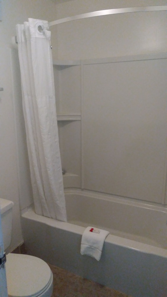 Deluxe Room, 1 King Bed, Smoking, Refrigerator & Microwave