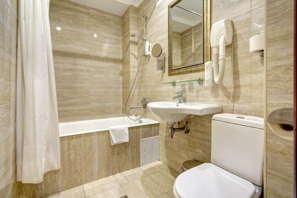 Superior Double or Twin Room photo 3